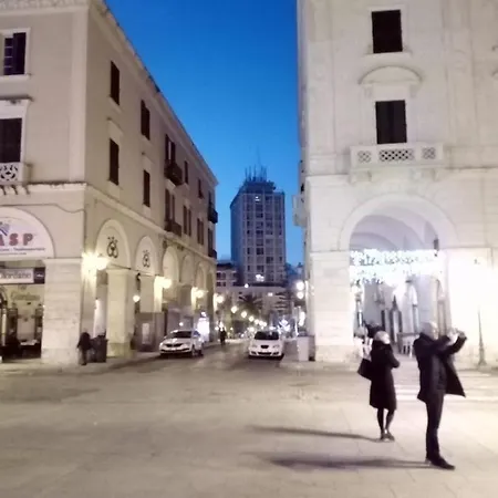 The Tower Centro - Piazza Castello 11 דירה