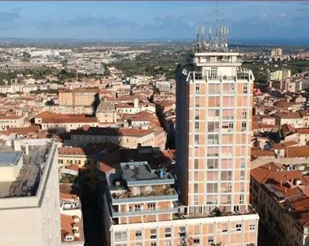 The Tower Centro - Piazza Castello 11 דירה *