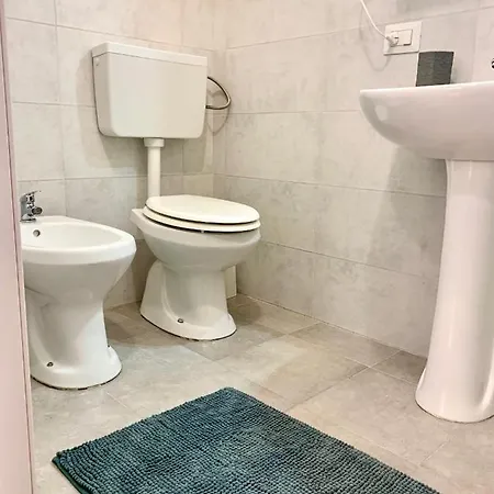 The Tower Centro - Piazza Castello 11 아파트