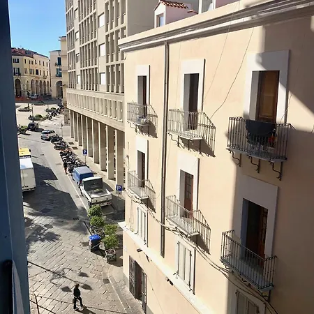 The Tower Centro - Piazza Castello 11 아파트