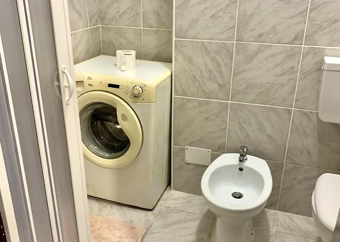 The Tower Centro - Piazza Castello 11 Apartment